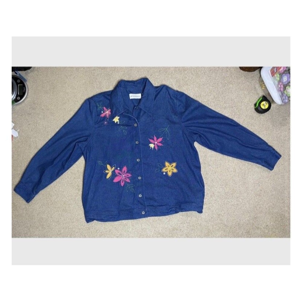 Alfred Dunner Size 16 Floral Embroidered Denim Shirt Button Down Cottagecore